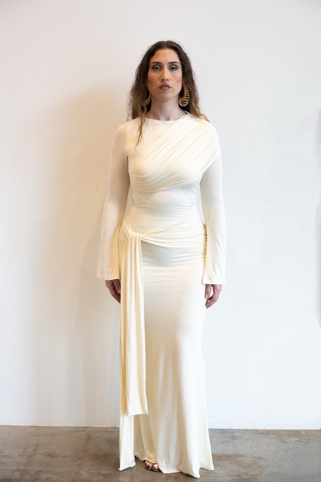 Tala Long Sleeve Asymmetrical Drape Maxi Dress in Ivory M Tala Long Sleeve Asymmetrical Drape Maxi Dress in Ivory M
