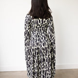 Mide Maxi Dress with Long Flowy Sleeves in Black and White