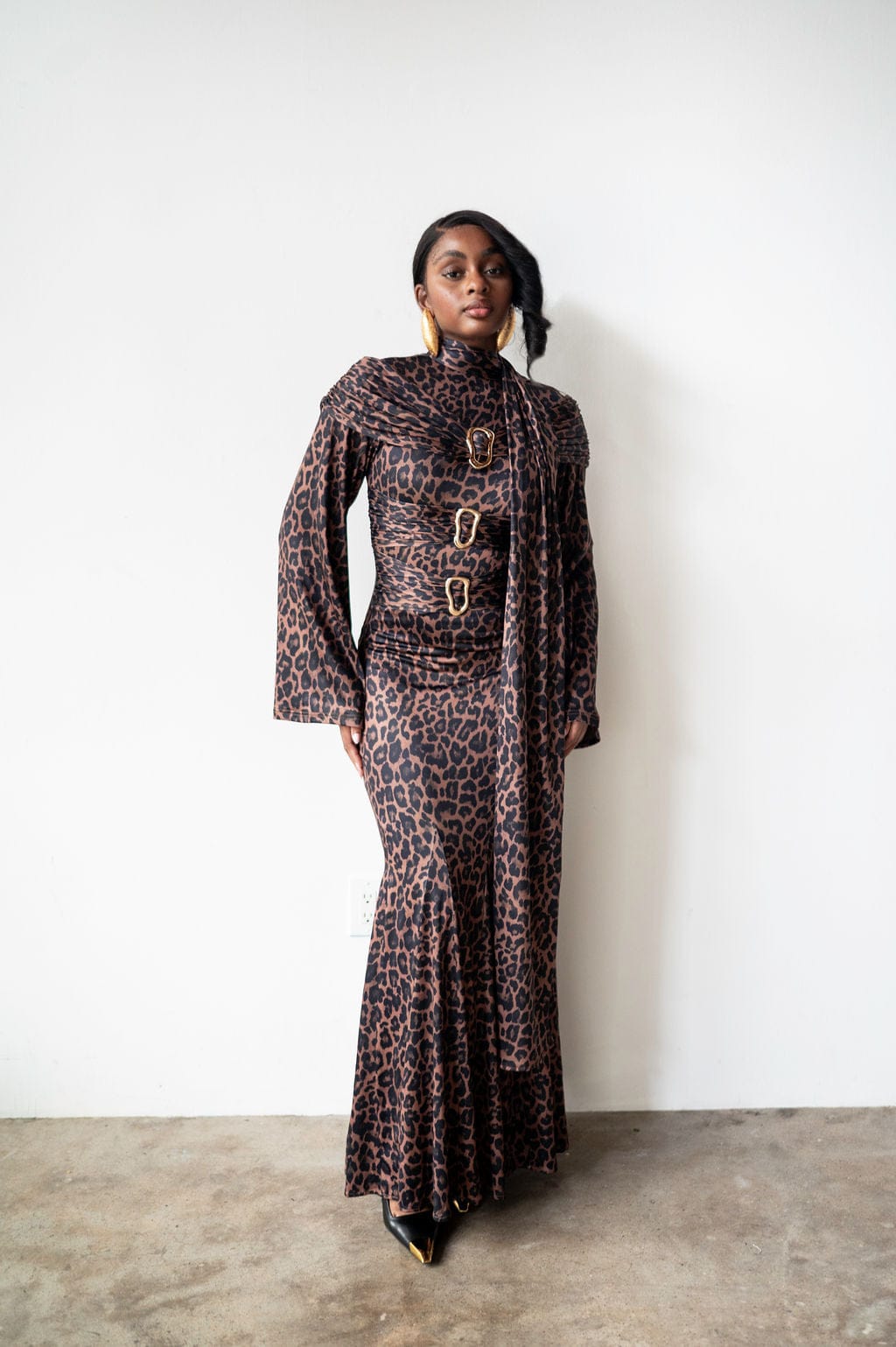 Nur Long Sleeve Flared Maxi Dress with Scarf in Leopard 1XL Nur Long Sleeve Flared Maxi Dress with Scarf in Leopard 1XL