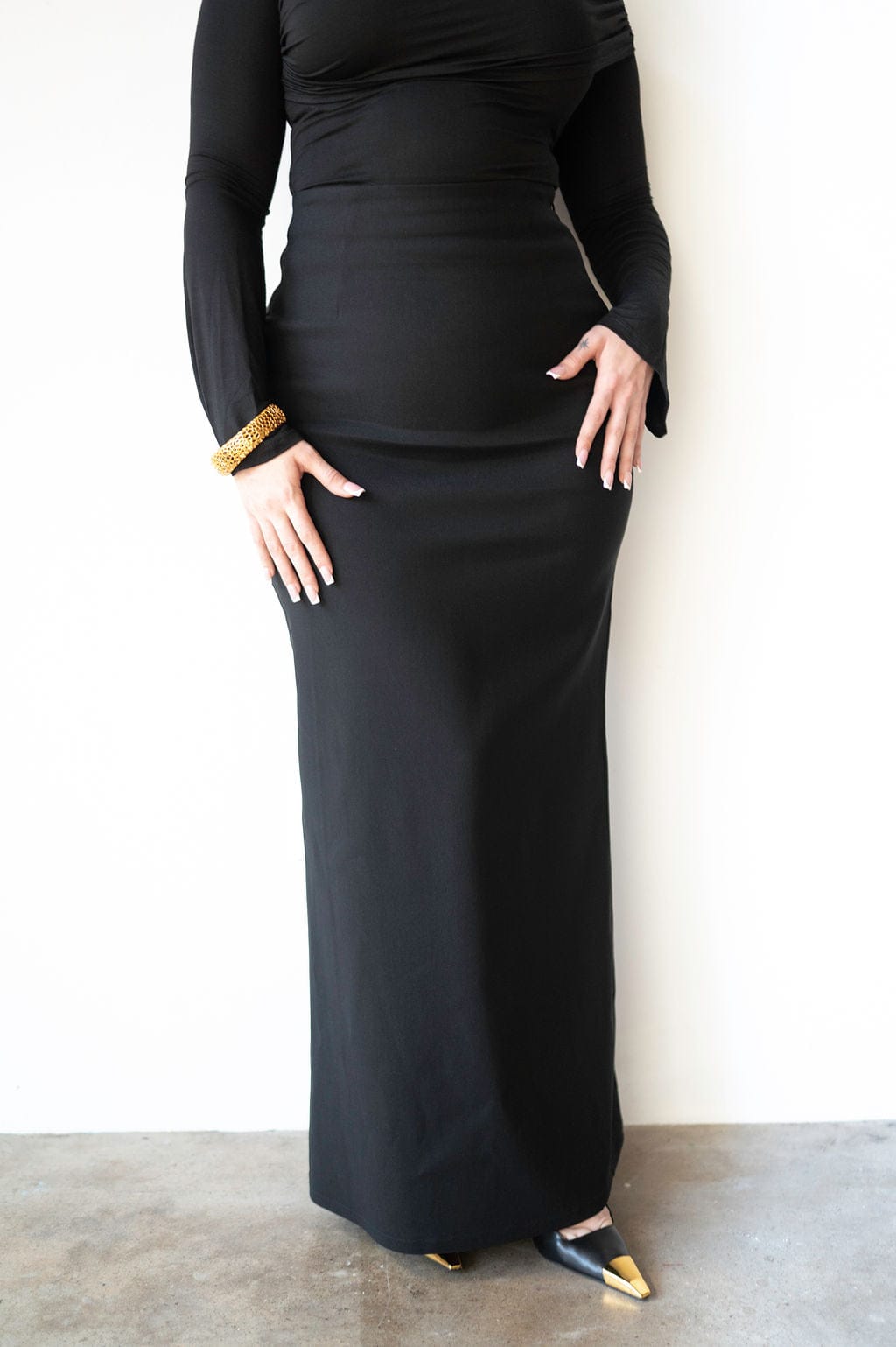 The Perfect No-Slit High Waist Maxi Skirt in Black 3XL The Perfect No-Slit High Waist Maxi Skirt in Black 3XL