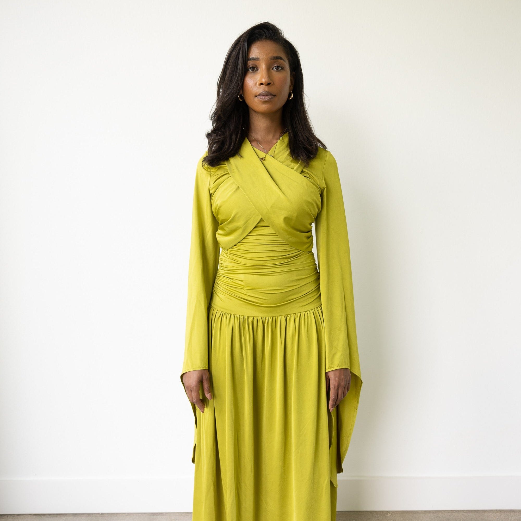 Mide Maxi Dress with Long Flowy Sleeves Chartreuse 3XL / Chartreuse Mide Maxi Dress with Long Flowy Sleeves Chartreuse 3XL / Chartreuse
