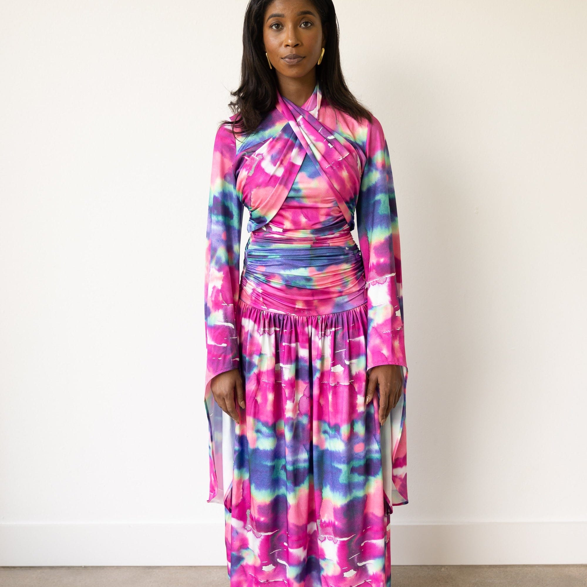 dress with flowy arms Mide Maxi Long Sleeves in Deep Pink S / Deep Pink this dress will give you that queen energy youve been looking for OFF SHOULDER FLOWY SLEEVES MAXI