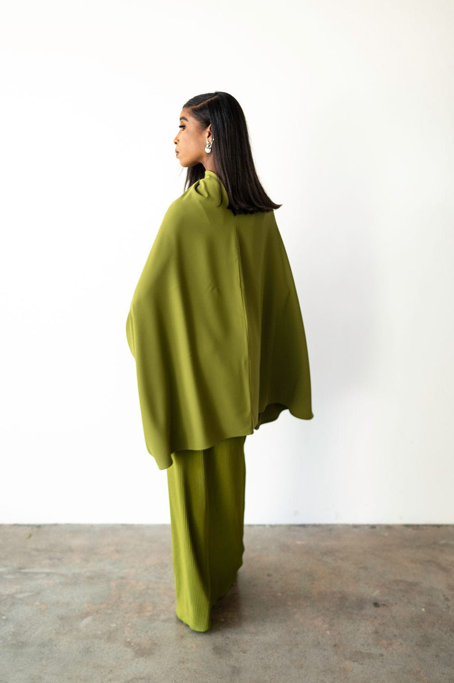 Tiwa Cape Top and Plisse Skirt Set in Olive Green