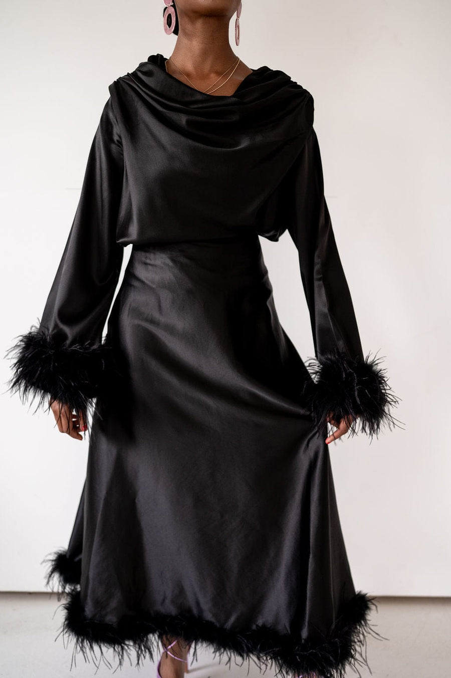 Zaina Feather Hem Maxi Skirt- Black